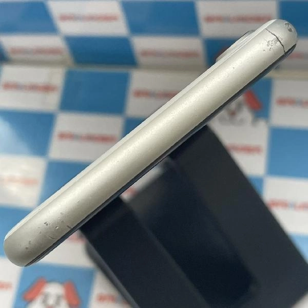 iPhoneSE 第2世代 SoftBank版SIMフリー 128GB MHGU3J/A A2296 ホワイト
