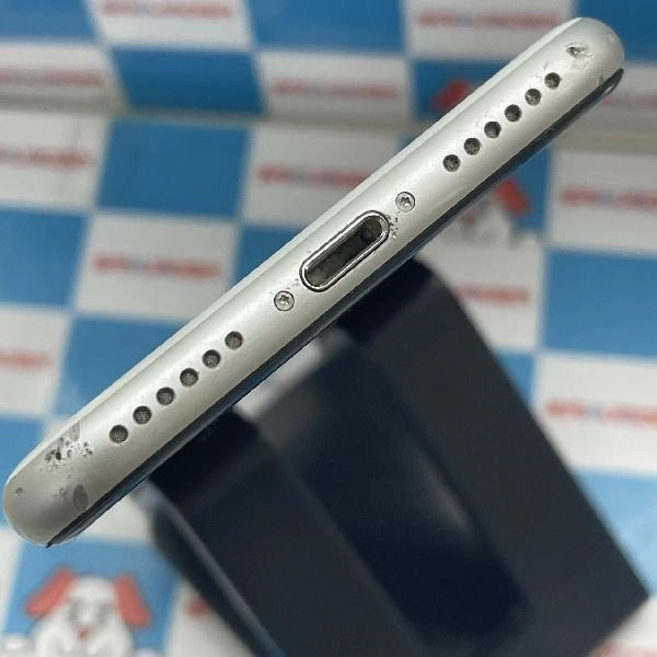 iPhoneSE 第2世代 SoftBank版SIMフリー 128GB MHGU3J/A A2296 ホワイト