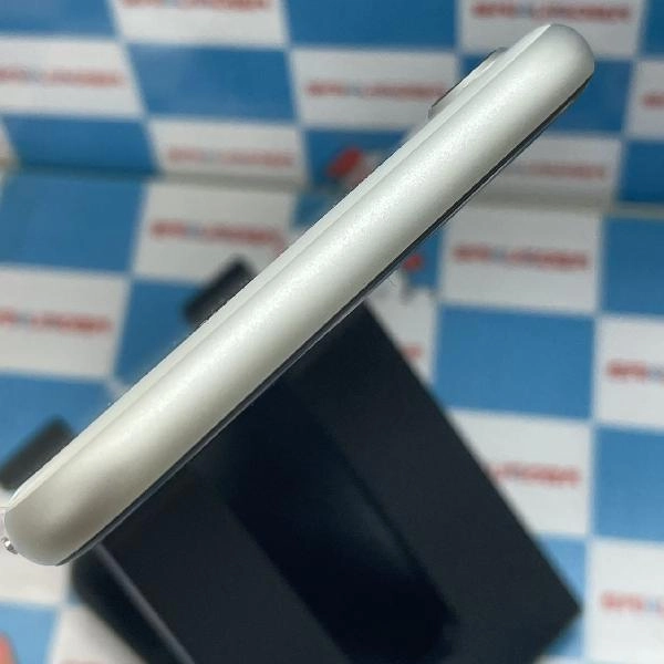 iPhoneSE 第2世代 Apple版SIMフリー 128GB MXD12J/A A2296 極美品 ホワイト