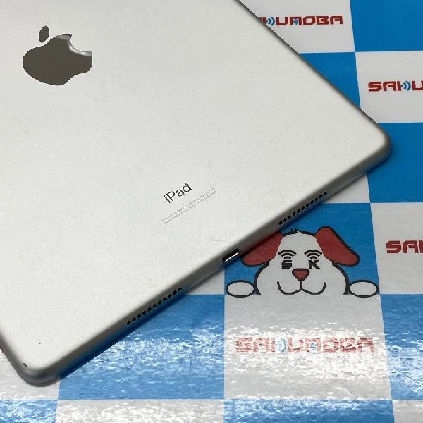 iPad Pro 9.7インチ docomo版SIMフリー 256GB MLQ82J/A A1674 シルバー
