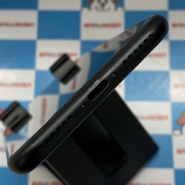 iPhoneSE 第2世代 docomo版SIMフリー 256GB MHGW3J/A A2296 極美品 ブラック