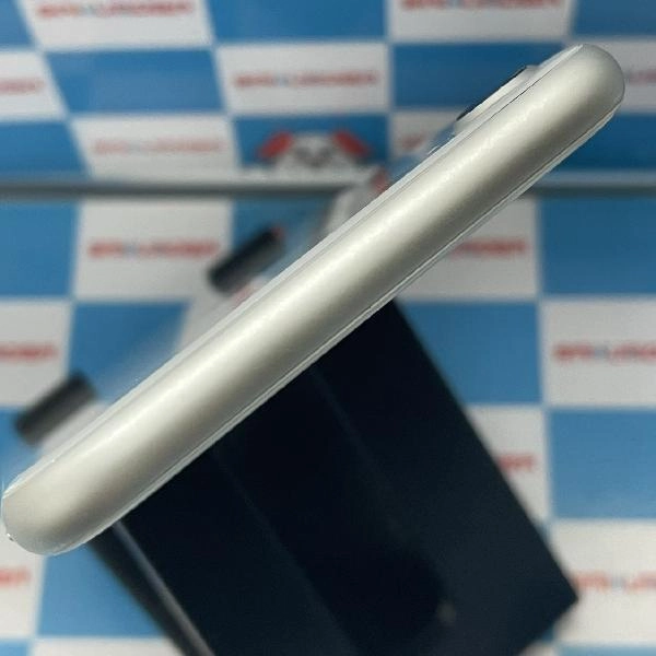 iPhone8 au版SIMフリー 64GB MQ792J/A A1906 美品 シルバー