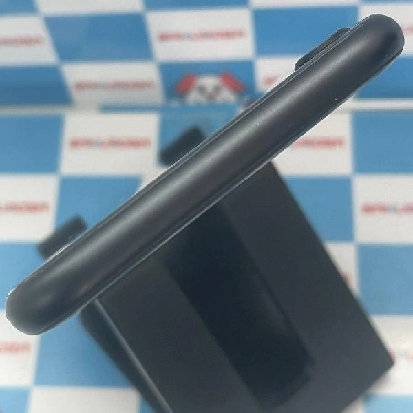 iPhoneSE 第2世代 au版SIMフリー 128GB MHGT3J/A A2296 極美品 ブラック