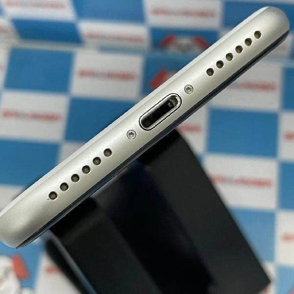 iPhoneSE 第2世代 Apple版SIMフリー 128GB MXD12J/A A2296 ホワイト