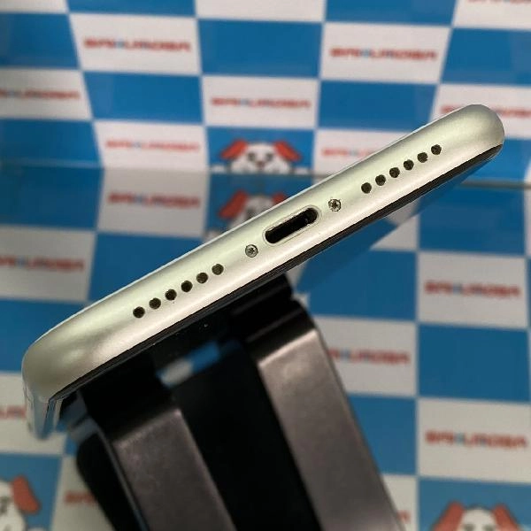 iPhoneXR SoftBank版SIMフリー 64GB MT032J/A A2106