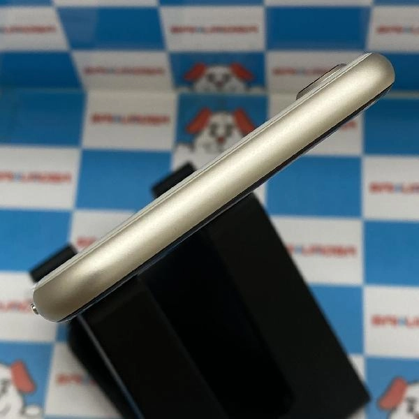 iPhoneSE 第3世代 Apple版SIMフリー 64GB MMYD3J/A A2782