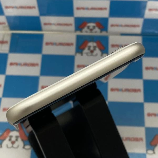 iPhoneSE 第3世代 au版SIMフリー 128GB MMYG3J/A A2782 極美品