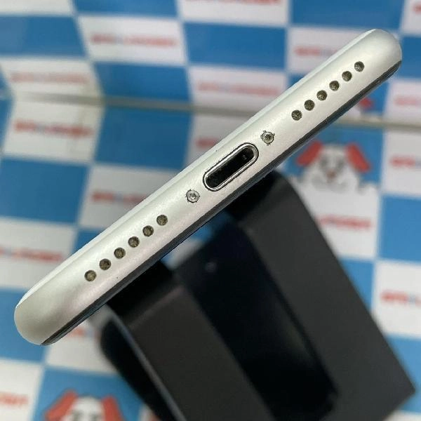 iPhoneSE 第2世代 Apple版SIMフリー 128GB MXD12J/A A2296 ホワイト