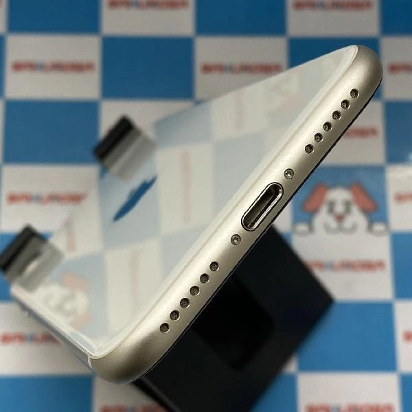 iPhoneSE 第3世代 SoftBank版SIMフリー 128GB MMYG3J/A A2782