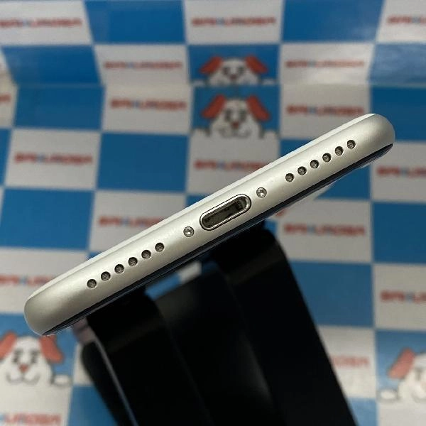 iPhoneSE 第2世代 au版SIMフリー 64GB MHGQ3J/A A2296 極美品 ホワイト