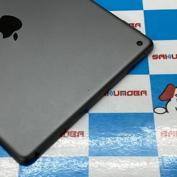iPad 第8世代 Wi-Fiモデル 32GB MYL92J/A A2270 極美品 スペースグレイ