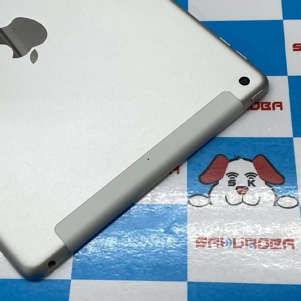 iPad 第8世代 au版SIMフリー 32GB NYMJ2J/A A2429