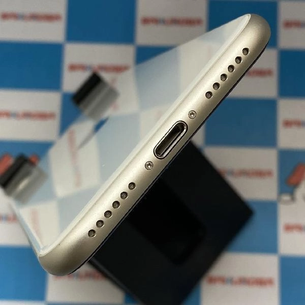 iPhoneSE 第3世代 SoftBank版SIMフリー 128GB MMYG3J/A A2782