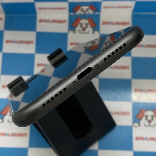 iPhone11 au版SIMフリー 64GB MWLT2J/A A2221 極美品 ブラック