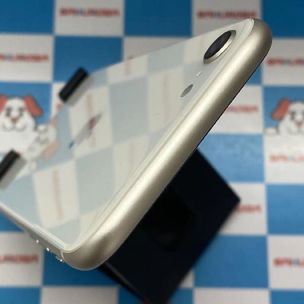 iPhoneSE 第3世代 au版SIMフリー 128GB MMYG3J/A A2782