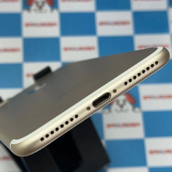 iPhone7 Plus au版SIMフリー 32GB MNRA2J/A A1785 美品 ゴールド