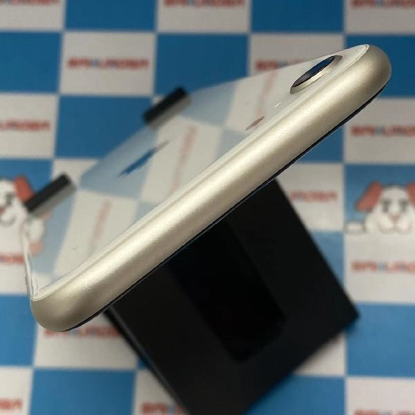 iPhoneSE 第3世代 Apple版SIMフリー 128GB MMYG3J/A A2782 美品