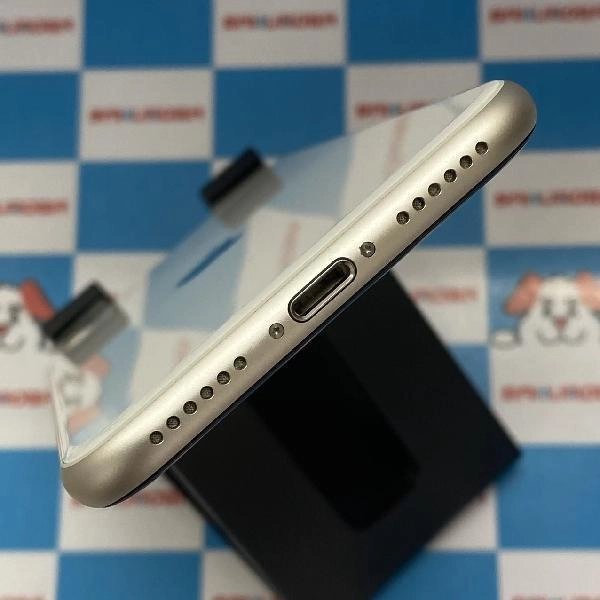 iPhoneSE 第3世代 Apple版SIMフリー 128GB MMYG3J/A A2782 美品