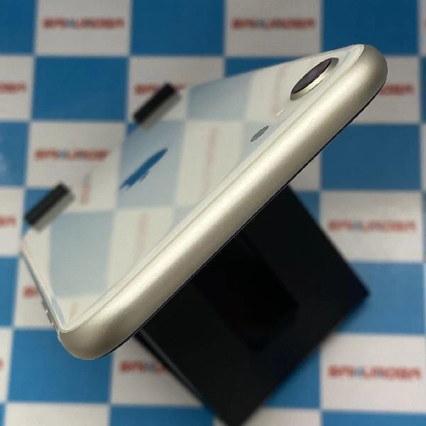 iPhoneSE 第3世代 au版SIMフリー 128GB MMYG3J/A A2782