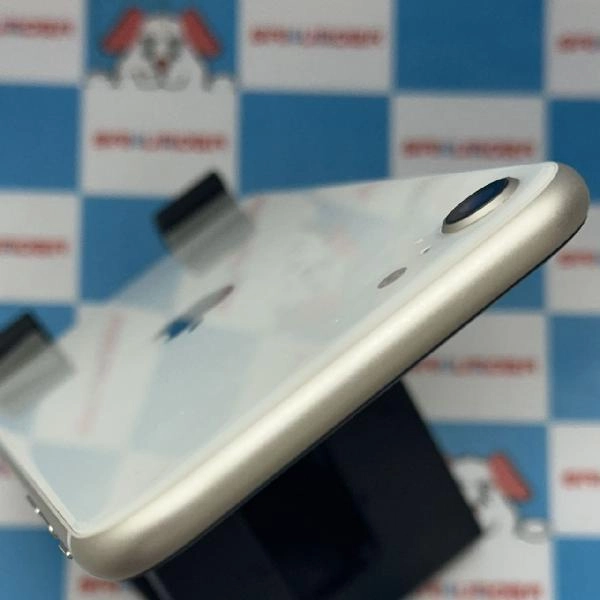 iPhoneSE 第3世代 Apple版SIMフリー 128GB MMYG3J/A A2782 極美品