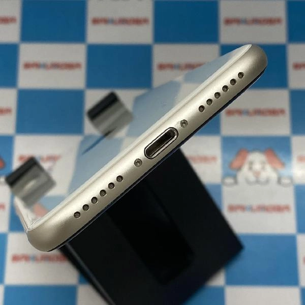 iPhoneSE 第3世代 Apple版SIMフリー 128GB MMYG3J/A A2782