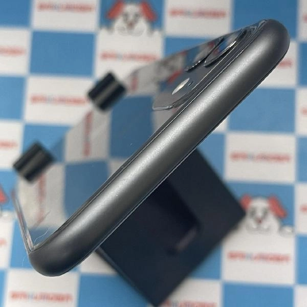 iPhone11 docomo版SIMフリー 128GB MWM02J/A A2221 美品 ブラック