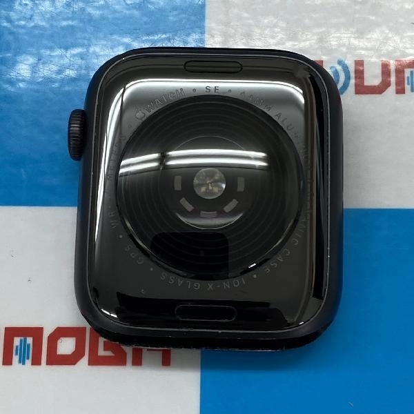 Apple Watch SE GPSモデル  44mm MYDT2J/A A2352