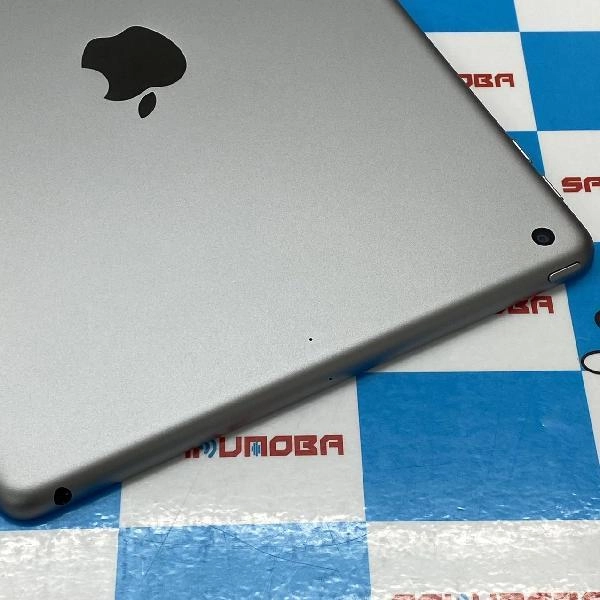 iPad 第6世代 Wi-Fiモデル 32GB MR7F2J/A A1893 極美品