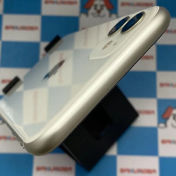 iPhone11 docomo版SIMフリー 64GB MWLU2J/A A2221 極美品 ホワイト
