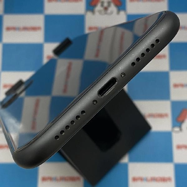 iPhone11 au版SIMフリー 64GB MWLT2J/A A2221 ブラック