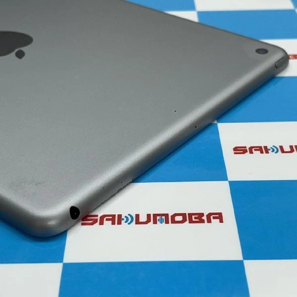 iPad 第6世代 Wi-Fiモデル 32GB MR7F2J/A A1893