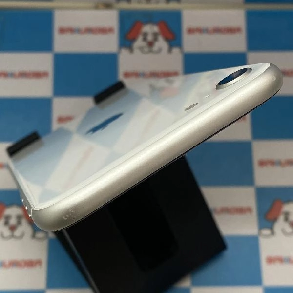 iPhoneSE 第2世代 楽天モバイル版SIMフリー 64GB MHGQ3J/A A2296 ホワイト