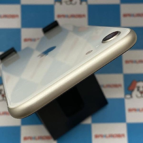 iPhoneSE 第3世代 SoftBank版SIMフリー 64GB MMYD3J/A A2782 新品同様