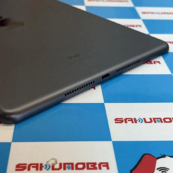 iPad 第8世代 docomo版SIMフリー 32GB MYMH2J/A A2429