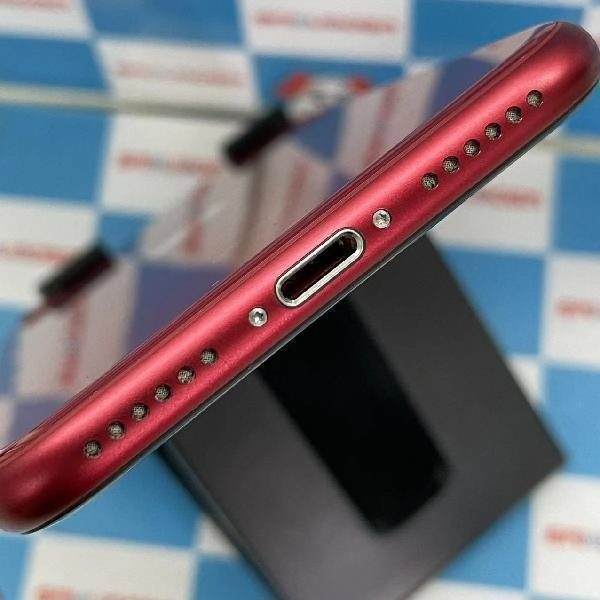 iPhoneSE 第3世代 docomo版SIMフリー 64GB MMYE3J/A A2782