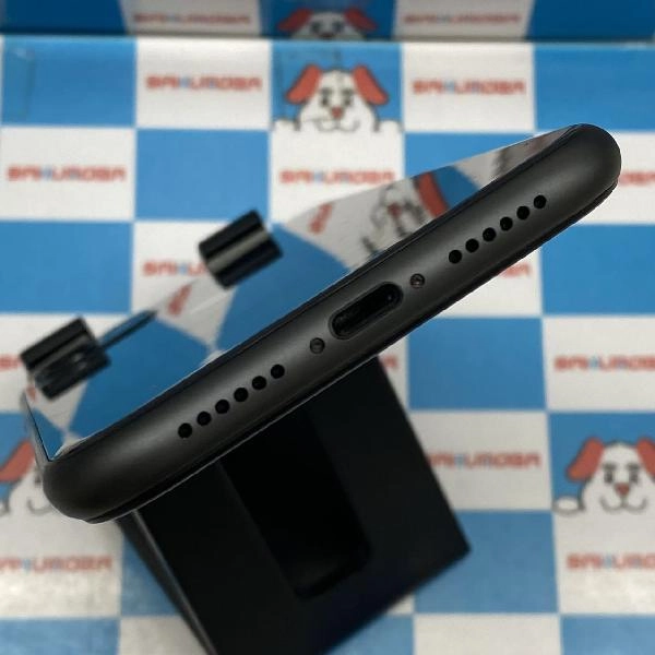 iPhone11 docomo版SIMフリー 256GB MWM72J/A A2221 極美品 ブラック