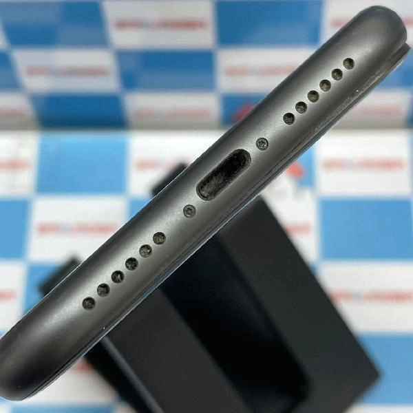 iPhone11 Apple版SIMフリー 64GB MWLT2J/A A2221 ジャンク品 ブラック