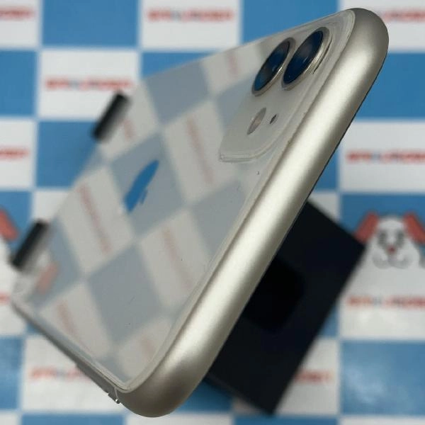 iPhone11 au版SIMフリー 64GB MWLT2J/A A2221 ジャンク品 ホワイト