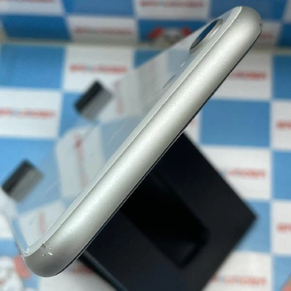 iPhoneSE 第2世代 au版SIMフリー 64GB MX9T2J/A A2296 ジャンク品 ホワイト
