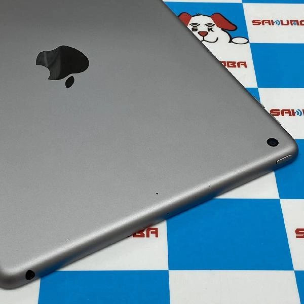 iPad 第6世代 Wi-Fiモデル 128GB MR7J2J/A A1893