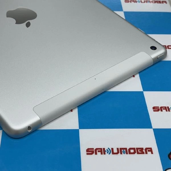 iPad 第8世代 Apple版SIMフリー 32GB MYMJ2J/A A2429 開封未使用 シルバー