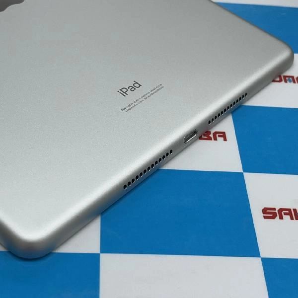 iPad 第8世代 Apple版SIMフリー 32GB MYMJ2J/A A2429 開封未使用 シルバー