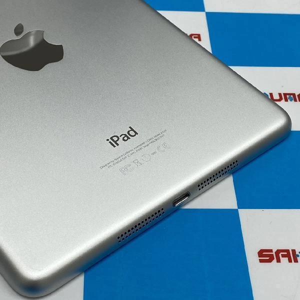 iPad mini 第3世代 Wi-Fiモデル 16GB MGNV2J/A A1599 新品同様品 シルバー