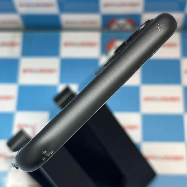 iPhone11 SoftBank版SIMフリー 64GB MWLT2J/A A2221 ブラック