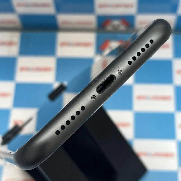 iPhone11 SoftBank版SIMフリー 64GB MWLT2J/A A2221 ブラック