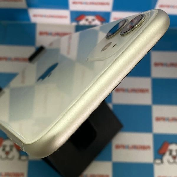 iPhone11 au版SIMフリー 64GB MWLU2J/A A2221 ホワイト