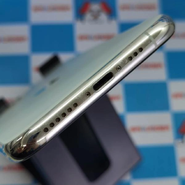 iPhone11 Pro au版SIMフリー 64GB MWC32J/A A2215 美品