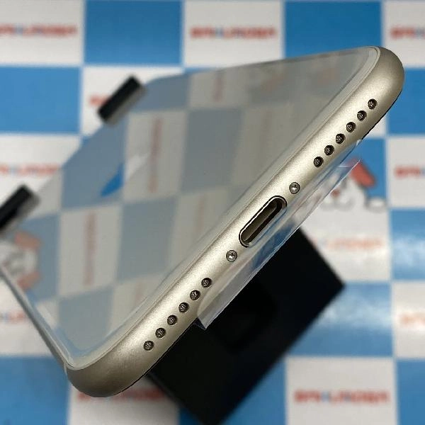 iPhoneSE 第3世代 SoftBank版SIMフリー 64GB MMYD3J/A A2782 開封未使用品