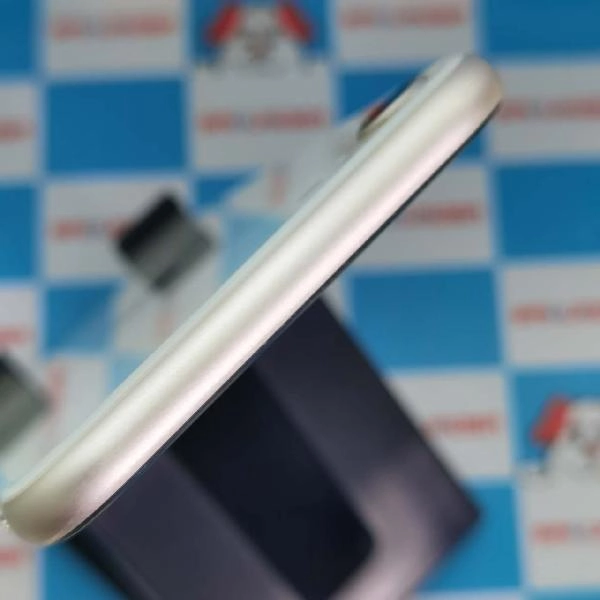 iPhoneSE 第3世代 SoftBank版SIMフリー 128GB MMYG3J/A A2782 極美品