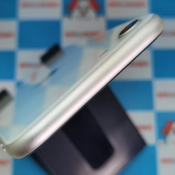 iPhoneSE 第3世代 Y!mobile版SIMフリー 256GB MMYK3J/A A2782 美品